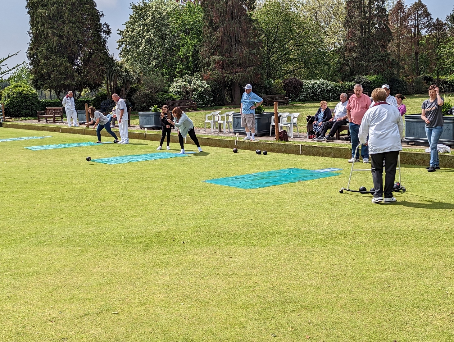 Guests getting into it whilst coach keeps an eye